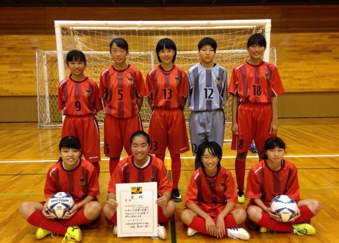 17年度 第8回 全日本女子ユース U 15 フットサル 富山県大会 オウンゴールが優勝 ジュニアサッカーnews 17年度 第8回 全日本女子ユース U 15 フットサル 富山県大会 オウンゴールが優勝 ジュニアサッカーnews