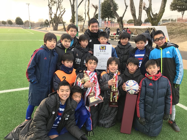 2017年度第49回熊本県少年サッカー選手権大会（大谷杯）第49回九州少年サッカー大会熊本県代表決定戦 優勝はソレッソ熊本V（2連覇）