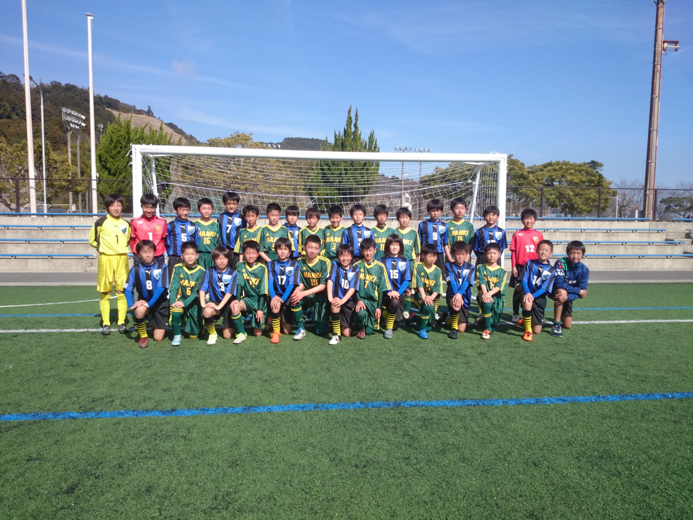 17年度 第41回 和歌山県少年サッカーリーグ決勝大会 Aリーグ 優勝は海南fcjr ジュニアサッカーnews 17年度 第41回 和歌山県少年サッカーリーグ決勝大会 Aリーグ 優勝は海南fcjr ジュニアサッカーnews