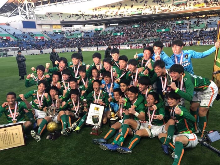 青森山田が優勝 集合写真掲載 18 全国大会 第97回全国高校サッカー選手権大会 ジュニアサッカーnews