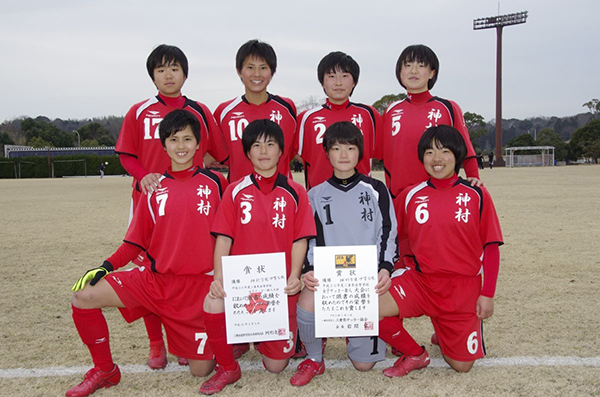 18年度 第18回 三重県高校女子サッカー新人大会 優勝は神村学園伊賀分校 ジュニアサッカーnews