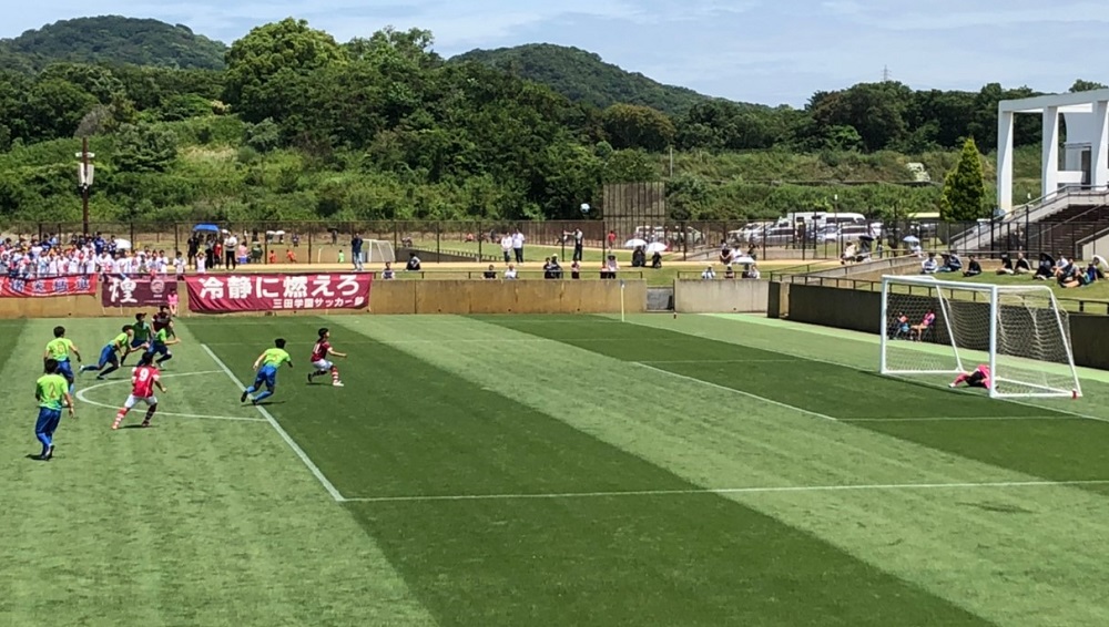 先日取材に行かせていただいた三田学園が決勝に 観戦に行ってきました 決勝観戦記 優勝監督コメント ジュニアサッカーnews 先日取材に行かせていただいた三田学園が決勝に 観戦に行ってきました 決勝観戦記 優勝監督コメント ジュニアサッカーnews