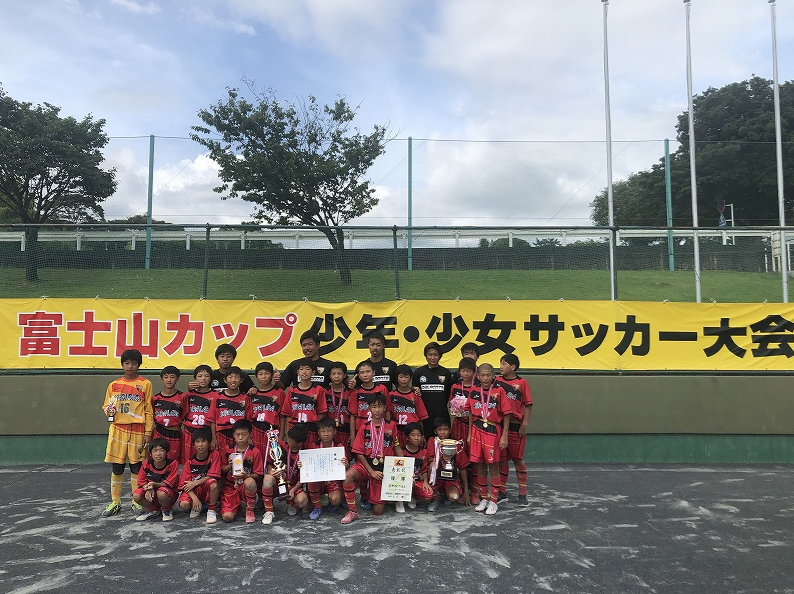 総合優勝はセパラーダスポーツクラブu12 A 19年度 第34回富士山カップ少年 少女サッカー大会 少年の部 静岡県 ジュニアサッカー News 総合優勝はセパラーダスポーツクラブu12 A 19年度 第34回富士山カップ少年 少女サッカー大会 少年の部 静岡県 ジュニアサッカー News