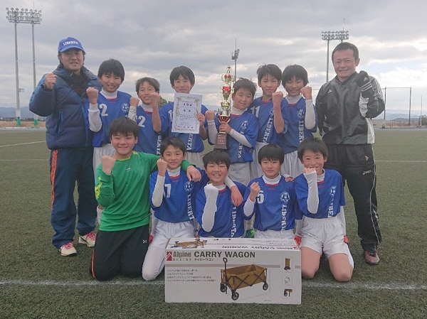 熊本少年サッカー応援団 みんなのnews ユアアクションカップu 12優勝写真追加 熊本県カップ戦まとめ 優勝 上位チーム紹介