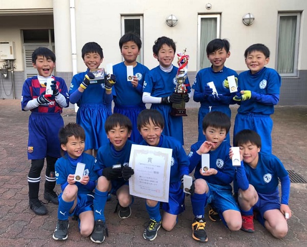 兵庫少年サッカー応援団 みんなのnews 2月のカップ戦まとめ追加 優勝はfcフレスカ神戸 三樹平田フレンドリーカップ 3年生大会 兵庫少年サッカー応援団 みんなのnews 2月のカップ戦まとめ追加 優勝はfcフレスカ神戸 三樹平田フレンドリーカップ 3年生大会