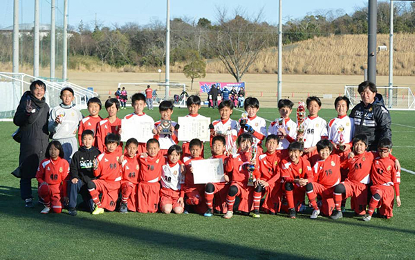 三重少年サッカー応援団 みんなのnews 大山田 ダブル優勝 Tk揥水招待u 12 U 10 2 11開催