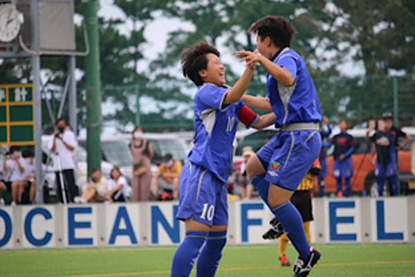 年度 静岡県高等学校女子サッカー For Players Cup 兼 静岡県高等学校総合体育大会代替大会 East1位 常葉大橘 West1位 藤枝順心blue ジュニアサッカーnews