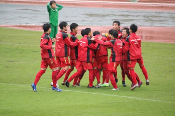 優勝チーム写真追加 結果表更新 年度 高円宮杯jfa全日本ユースu 15選手権 栃木県予選 矢板scがpk戦を制して優勝 高円宮杯関東大会出場全5チーム Challenge Cup出場全4チーム決定 ジュニアサッカーnews 優勝チーム写真追加 結果表更新 年度 高円宮杯jfa全日本ユースu 15選手権 栃木県予選 矢板scがpk戦を制して優勝 高円宮杯関東大会出場全5チーム Challenge Cup出場全4チーム決定 ジュニアサッカーnews