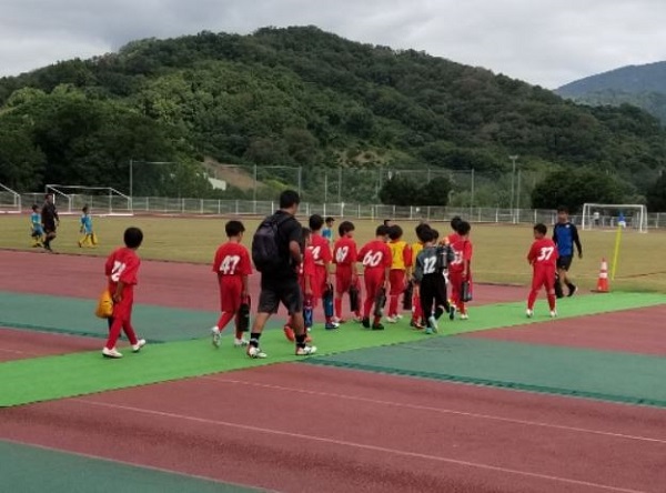 年度 第44回全日本少年サッカー大会記念イベント4年生サッカー大会 那賀予選 優勝は岩出fcアズール ジュニアサッカーnews 年度 第44回全日本少年サッカー大会記念イベント4年生サッカー大会 那賀予選 優勝は岩出fcアズール ジュニアサッカーnews