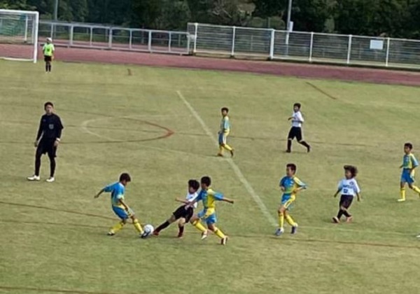 年度 第44回全日本少年サッカー大会記念イベント4年生サッカー大会 那賀予選 優勝は岩出fcアズール ジュニアサッカーnews 年度 第44回全日本少年サッカー大会記念イベント4年生サッカー大会 那賀予選 優勝は岩出fcアズール ジュニアサッカーnews