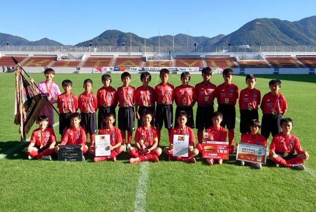 優勝写真掲載 年度 Jfa第44回全日本u 12サッカー選手権大会 福岡県中央大会 優勝は福岡西fa ジュニアサッカーnews