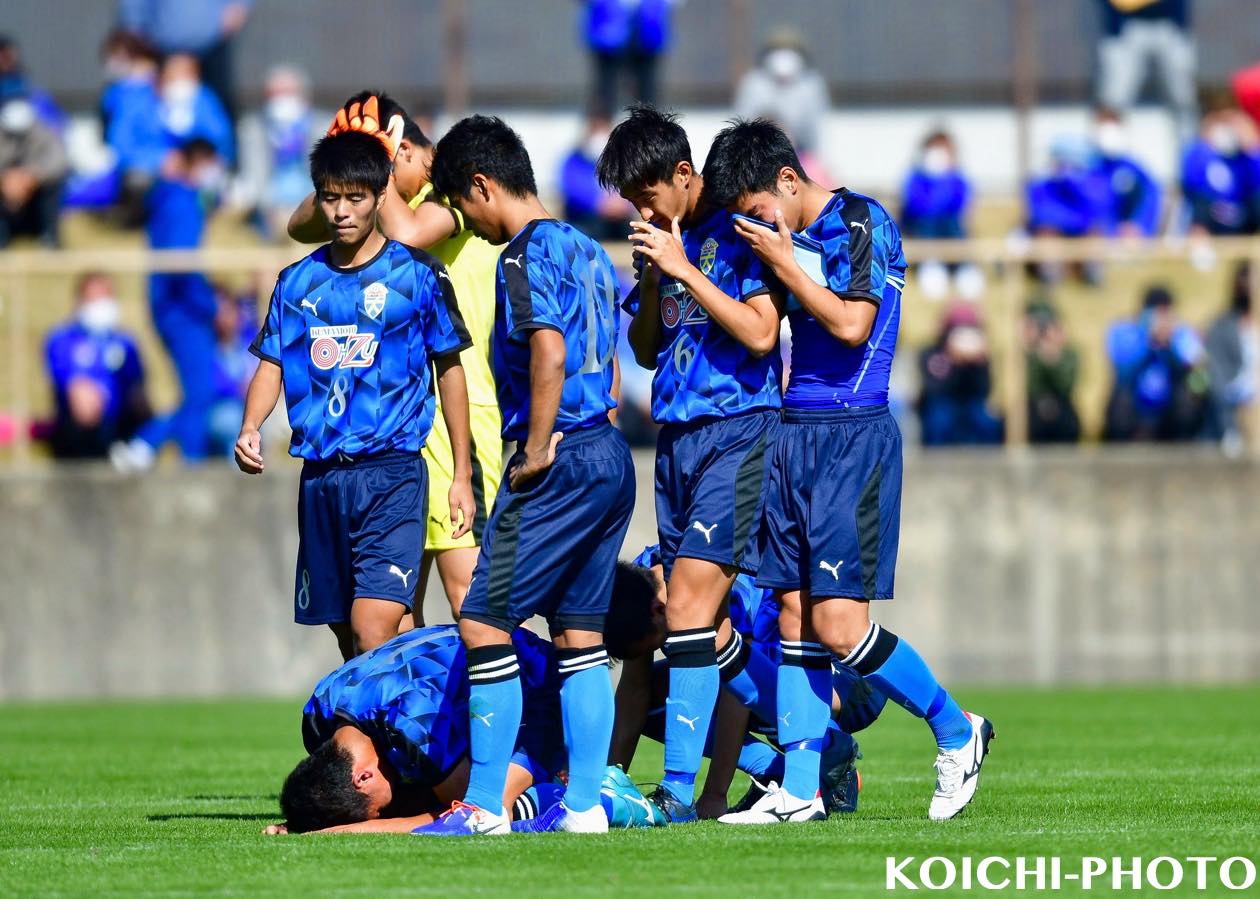 ジュニアサッカーNEWS2020年度 全国高校サッカー選手権大会熊本県大会 優勝はルーテル!4年ぶり全国へマイページ保護者情報今月の人気記事パートナー企業一覧Blue Wave sports concierge officeチーム関係者様向けこのサイトについて
