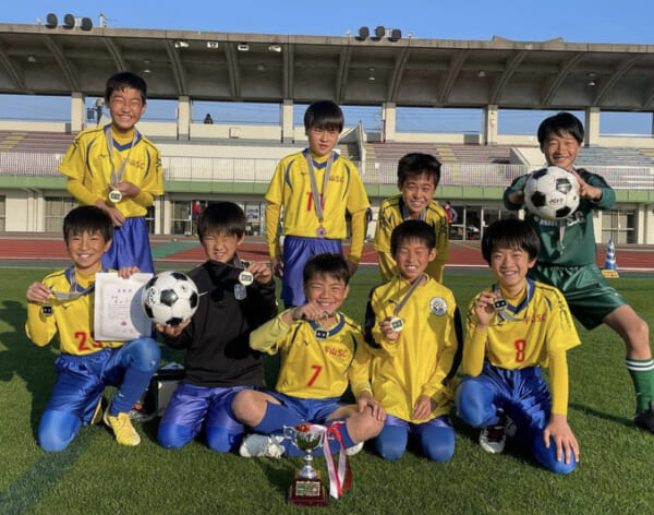 21年度 Jcカップu 11少年少女サッカー枚方大会 大阪 優勝は宇山sc 準優勝チームの情報お待ちしています ジュニアサッカーnews