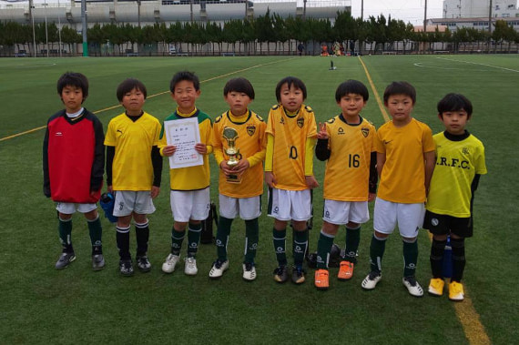 年度 高槻サッカー連盟4種会長杯2年生大会 大阪 優勝は塚原サンクラブ その他の情報をお待ちしています ジュニアサッカーnews