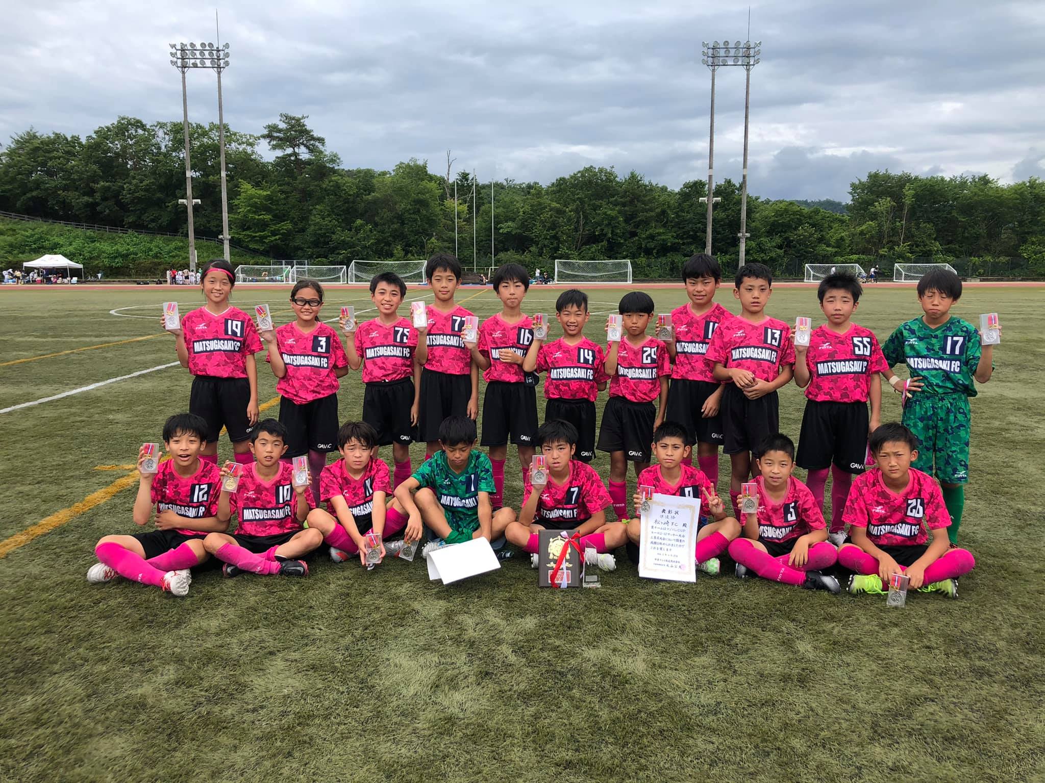 優勝チーム写真掲載 21 フジパンcupジュニアサッカー大会三重県大会 優勝は大山田sss 松ヶ崎fcとともに東海大会出場 ジュニアサッカーnews 優勝チーム写真掲載 21 フジパンcupジュニアサッカー大会三重県大会 優勝は大山田sss 松ヶ崎fcとともに東海大会出場 ジュニアサッカーnews