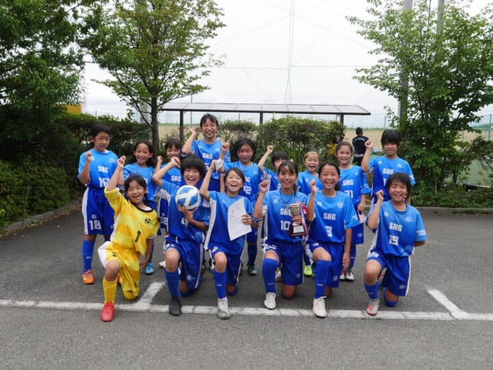 21年度 横浜市春季少年サッカー大会 U8 少女 神奈川県 Shガールズが少女優勝 横浜港北がu8ブロック優勝 6 26 27 U8 6 27少女準決勝 決勝 3決結果更新 次はu 8 7 3 4開催予定 結果入力ありがとうございます Hrdm Jp 21年度 横浜市春季少年サッカー大会 U8 少女 神奈川県 Shガールズが少女優勝 横浜港北がu8ブロック優勝 6 26 27 U8 6 27少女準決勝 決勝 3決結果更新 次はu 8 7 3 4開催予定 結果入力ありがとうございます Hrdm Jp