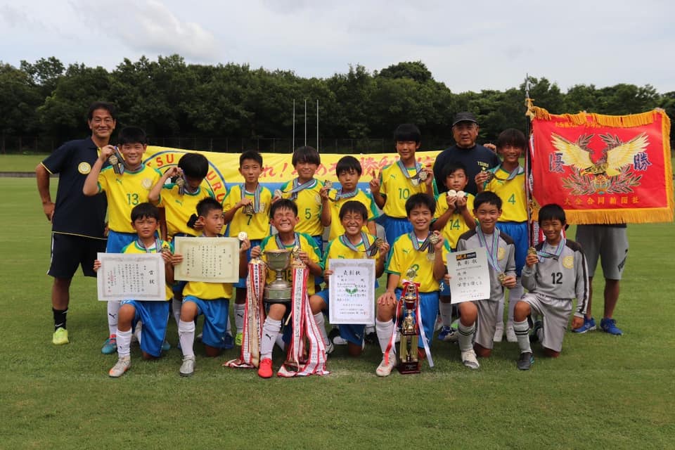 優勝チーム写真掲載 21年度第45回大分県スポーツ少年団 知事杯 大分合同新聞社旗争奪 サッカー交流大会 大分 優勝は鶴居 ジュニアサッカーnews 優勝チーム写真掲載 21年度第45回大分県スポーツ少年団 知事杯 大分合同新聞社旗争奪 サッカー交流大会 大分 優勝は鶴居 ジュニアサッカーnews