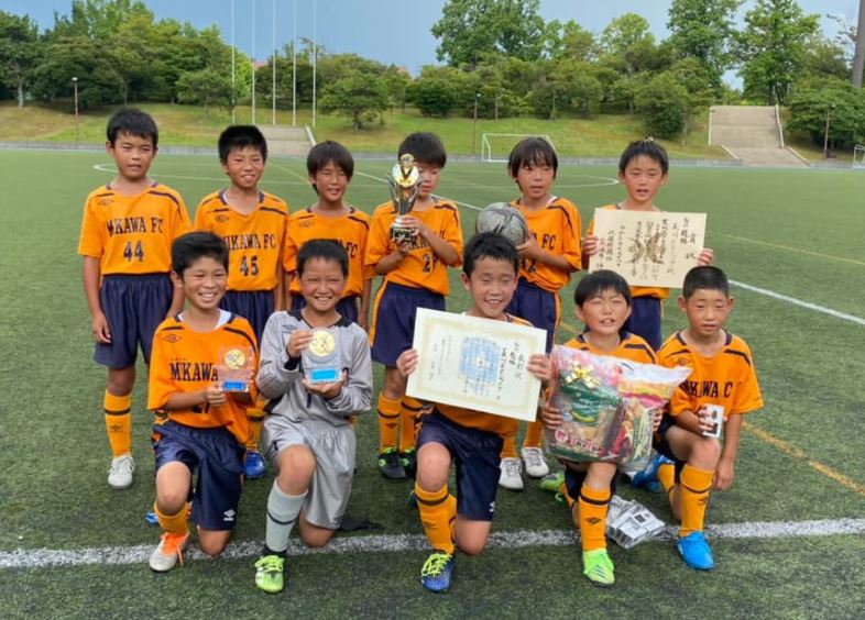 21年度 蕪城サッカースポーツ少年団 35周年記念大会 石川 優勝はu 12松任中央sss U 11美川fc ジュニアサッカーnews