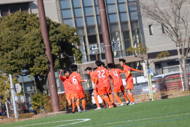 21年度 三重県高校サッカー新人大会 準々決勝 三重 四工 四中工 海星のベスト4決定で大会終了 ジュニアサッカーnews