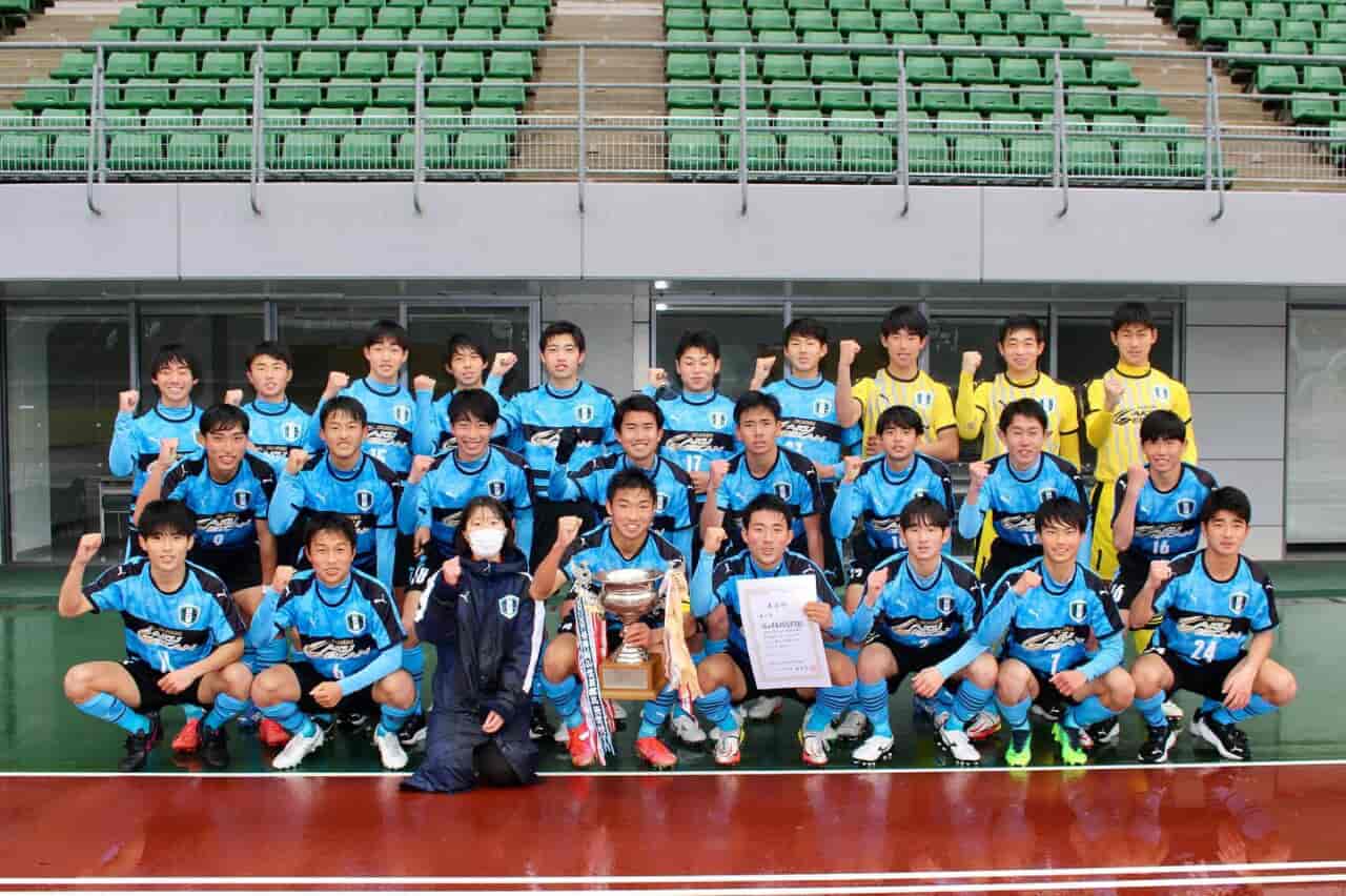 21年度 岡山県高校サッカー新人県大会 兼 第14回中国高校サッカー新人大会 優勝は岡山学芸館 2年連続6回目の優勝 ジュニアサッカーnews