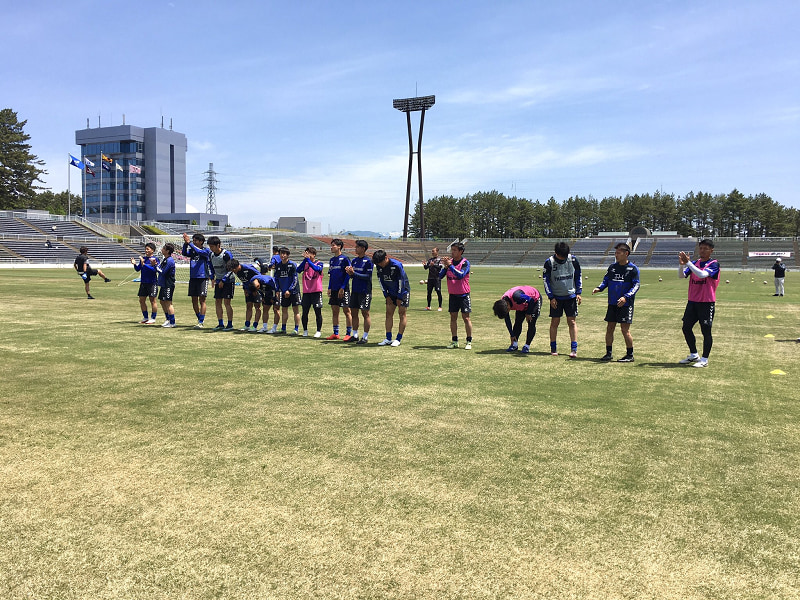 ジュニアサッカーNEWS2022年福井県サッカー選手権大会 兼 天皇杯 福井県代表決定戦 連覇、福井ユナイテッドが天皇杯に出場保護者情報今月の人気記事パートナー企業一覧Blue Wave sports concierge officeお知らせチーム関係者様向けこのサイトについて