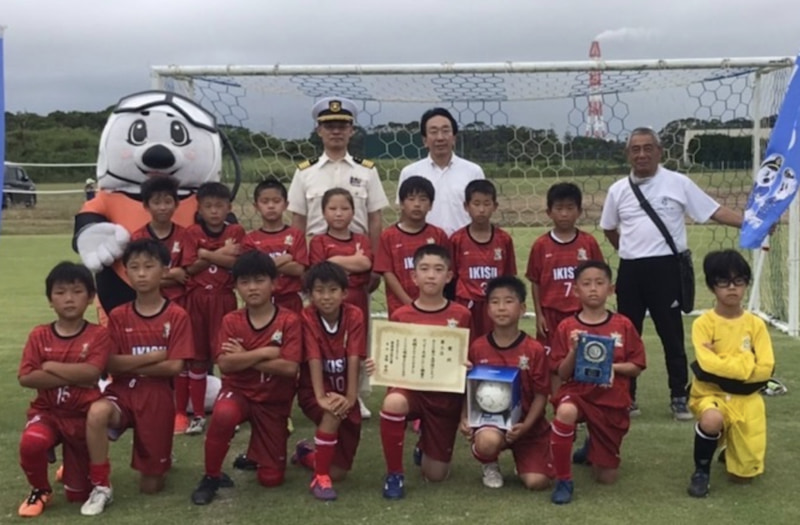 優勝チーム写真掲載 22年度 第15回u 10海ザルカップサッカー大会 茨城 豊郷sssがpk戦を制し初優勝 ジュニアサッカーnews