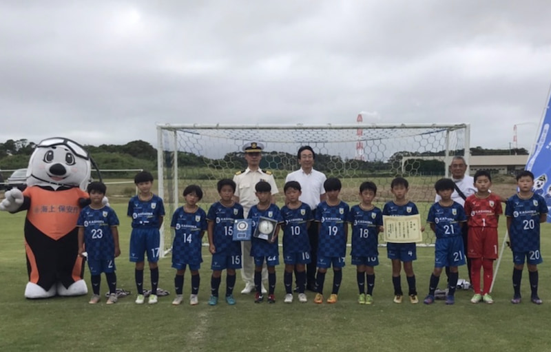 優勝チーム写真掲載 22年度 第15回u 10海ザルカップサッカー大会 茨城 豊郷sssがpk戦を制し初優勝 ジュニアサッカーnews