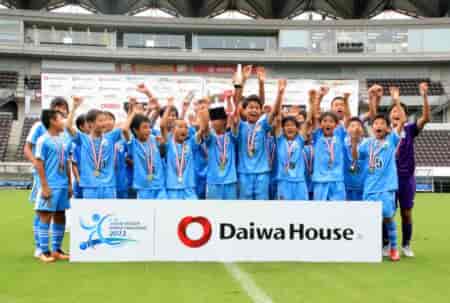 U-12ジュニアサッカーワールドチャレンジ2022 本大会 PK戦を制してmalva future selectが優勝！