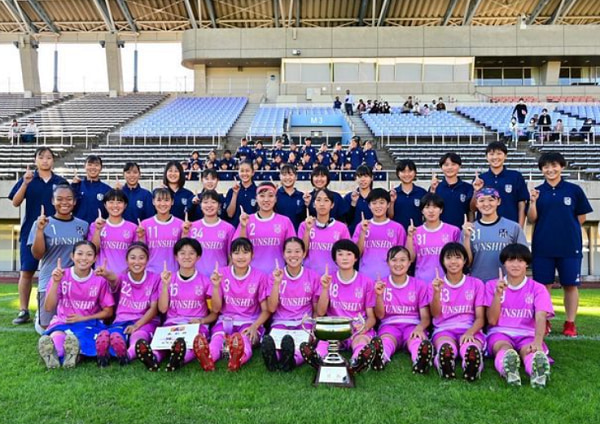 優勝写真掲載 22年度 第31回全日本高校女子サッカー選手権 静岡県大会 優勝は藤枝順心高校 11連覇達成 藤枝順心 常葉大橘東海大会出場決定 ジュニアサッカーnews