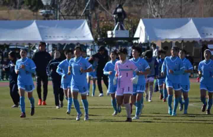 優勝 準優勝校写真掲載 22年度 全日本高校女子サッカー選手権 全国大会 藤枝順心が2年ぶり6回目の優勝 全国4校の頂点に ジュニア サッカーnews